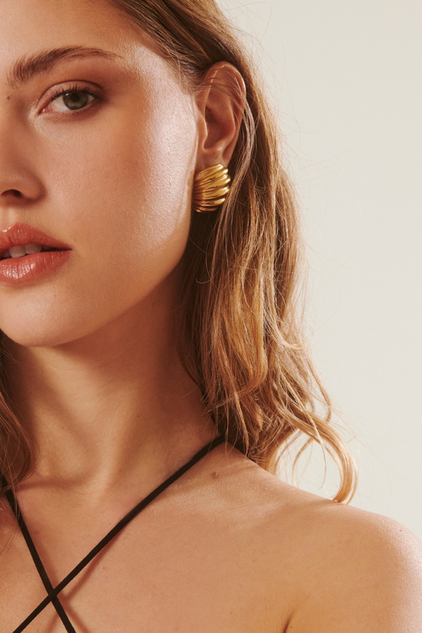 Arsénia | Boucles dorées texturées