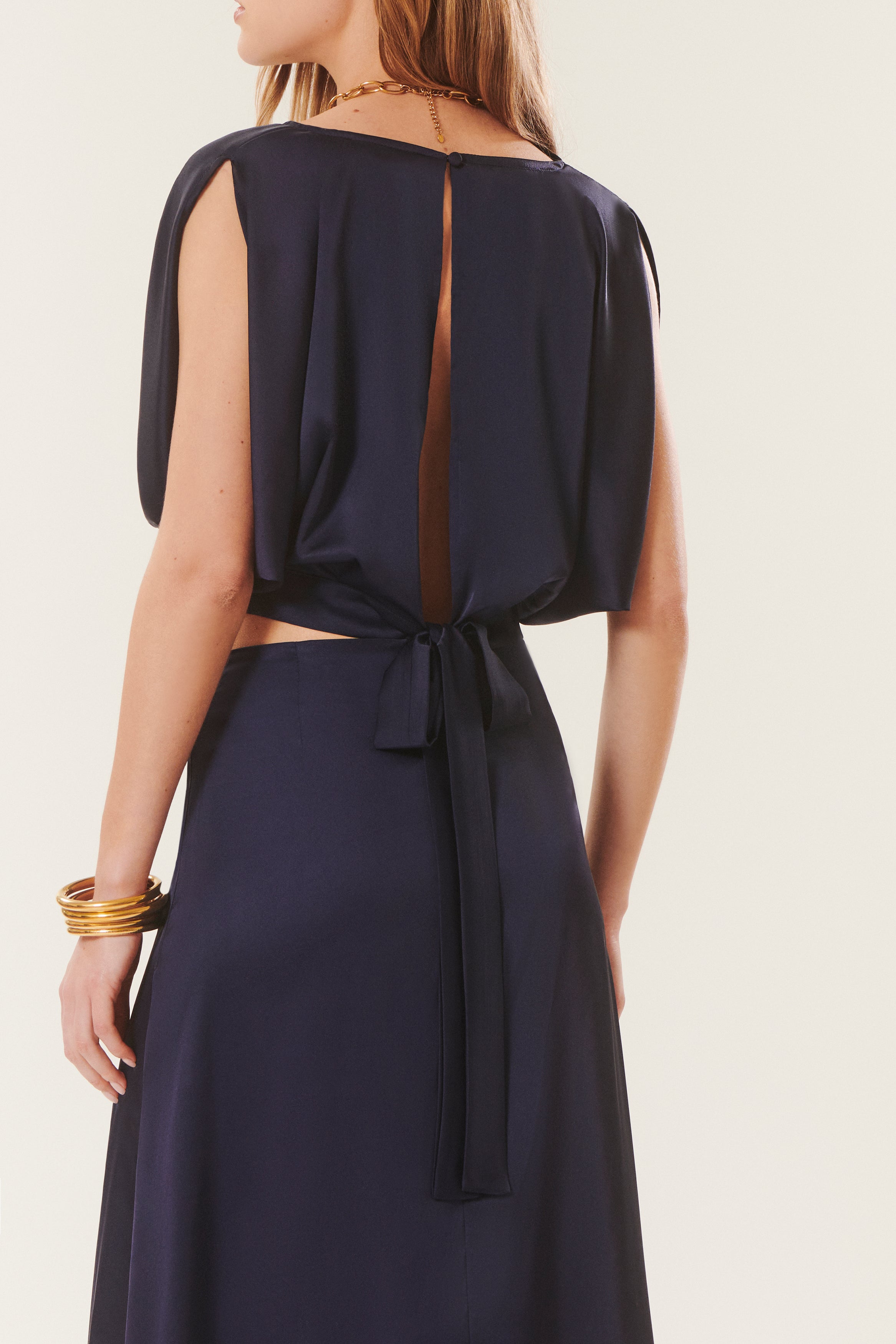 Alberta | Satin midi skirt