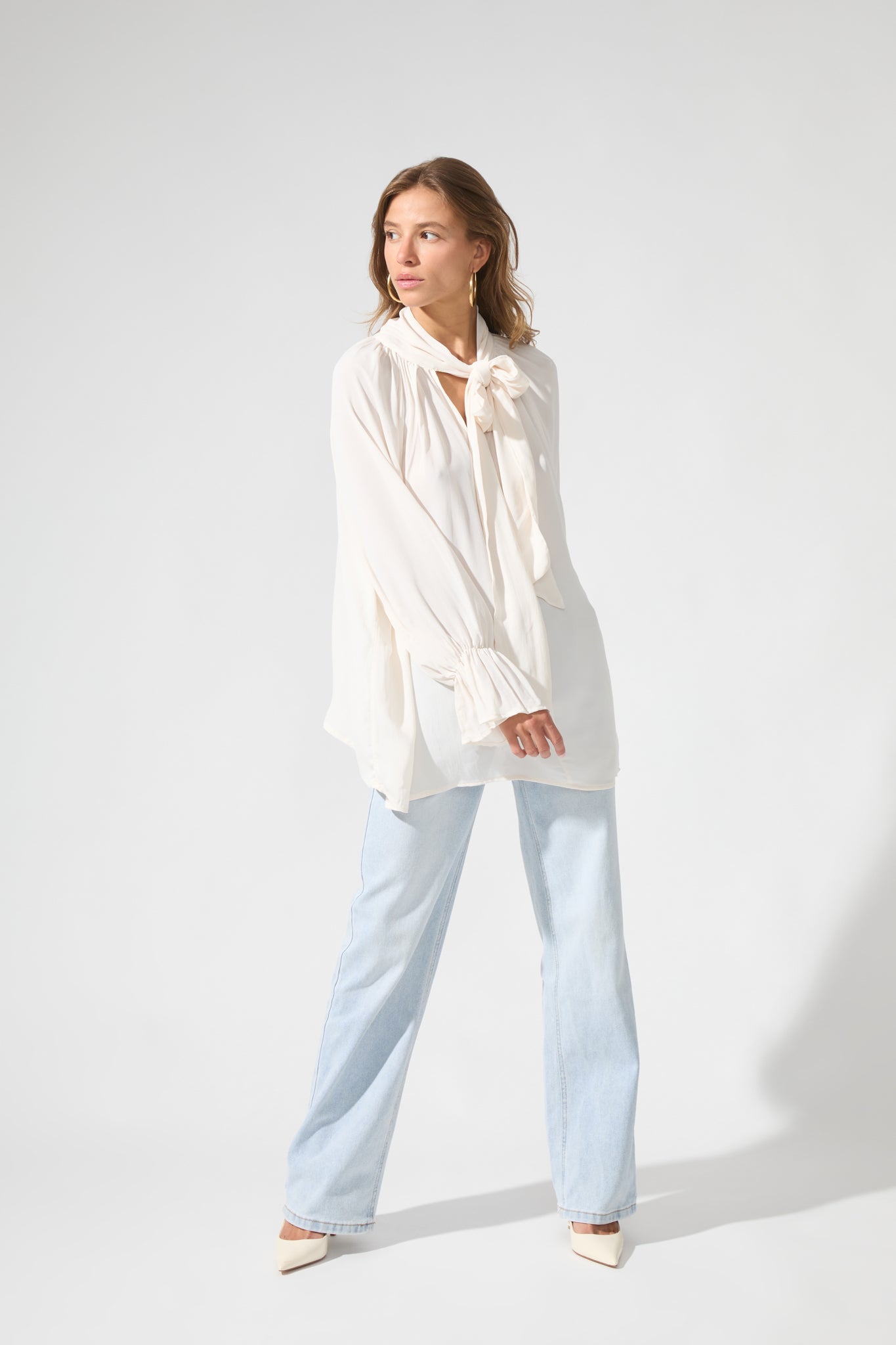 Nieva | Fluid lavallière shirt