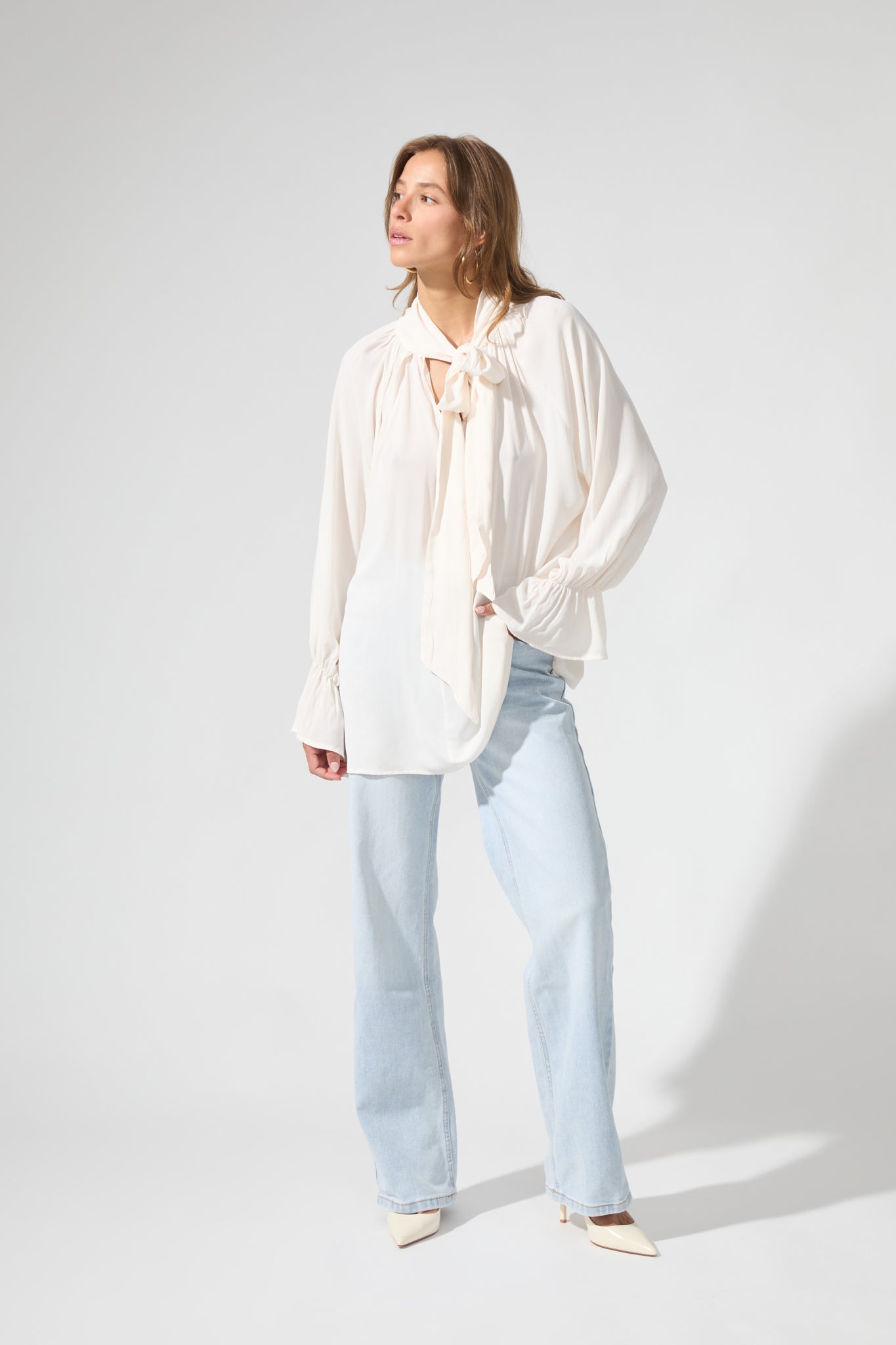 Nieva | Fluid lavallière shirt