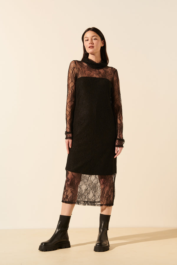 Tori | Abito in pizzo