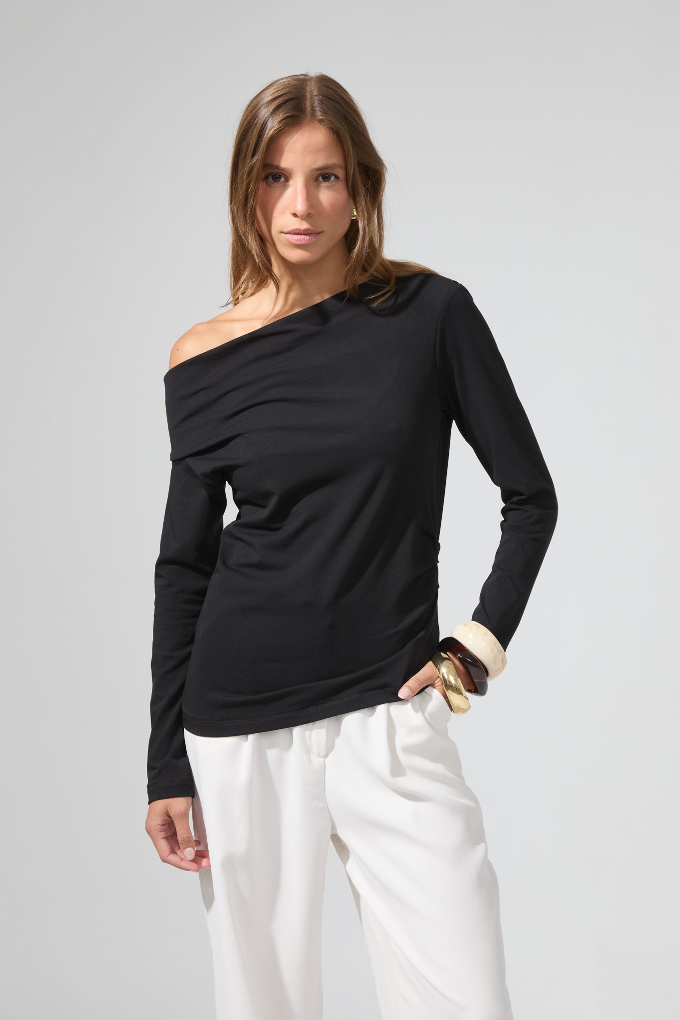 Alvara | Asymmetrical top