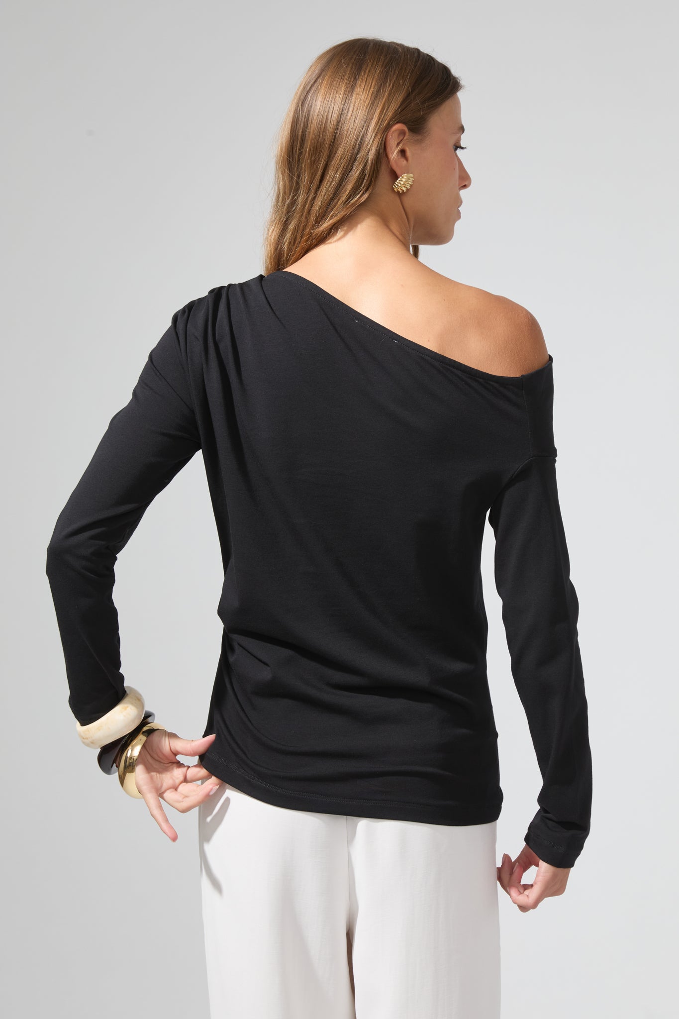 Alvara | Asymmetrical top
